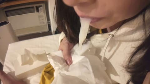 【口交61】30岁炮友姐姐的温柔口交。在安静的动作中给予精准刺激，果然是经验的成果。【附射精倒数计时】 FC2-PPV-4846606